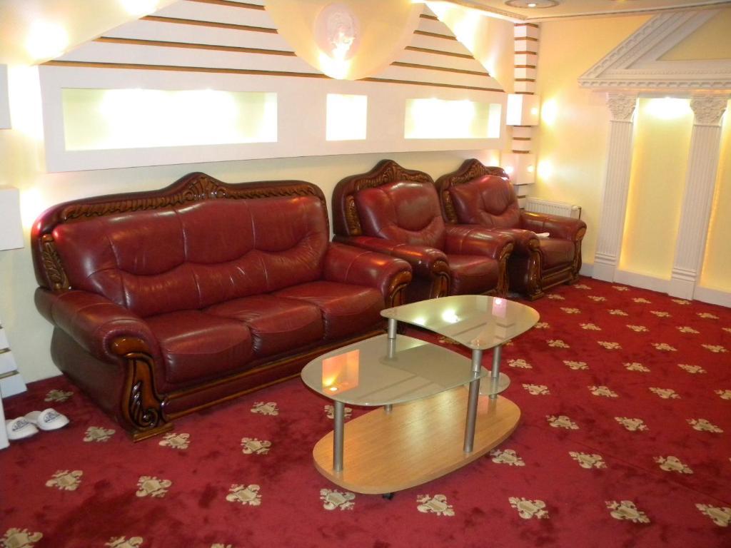 Gloria Mini-Hotel Chişinǎu Buitenkant foto