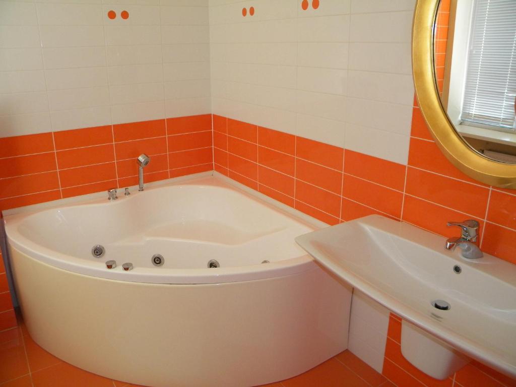 Gloria Mini-Hotel Chişinǎu Buitenkant foto