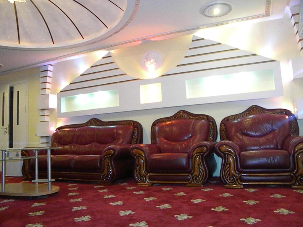 Gloria Mini-Hotel Chişinǎu Buitenkant foto