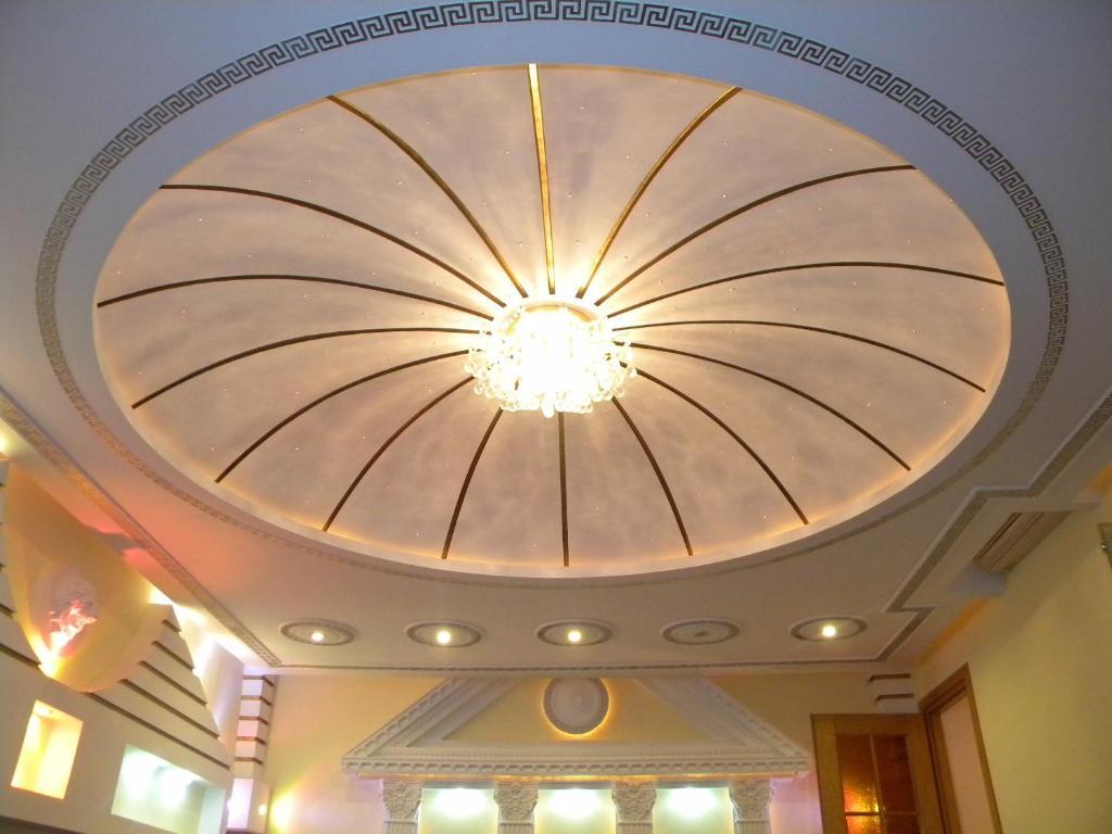 Gloria Mini-Hotel Chişinǎu Buitenkant foto
