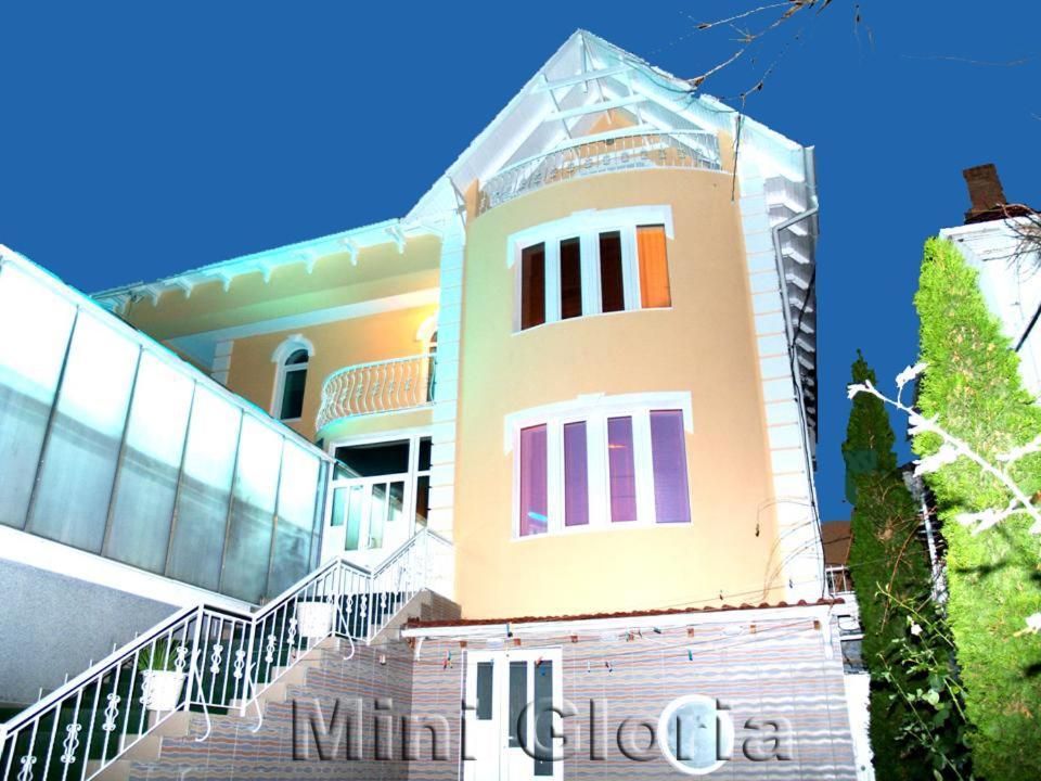 Gloria Mini-Hotel Chişinǎu Buitenkant foto
