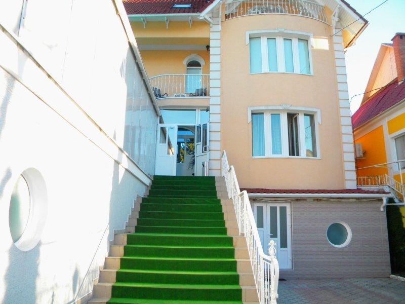 Gloria Mini-Hotel Chişinǎu Buitenkant foto